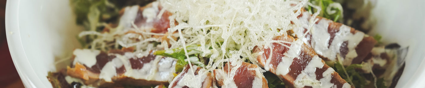 Tuna Tataki Salad